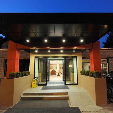 Hotel 1000 Ruza Belgrad Dış mekan fotoğraf