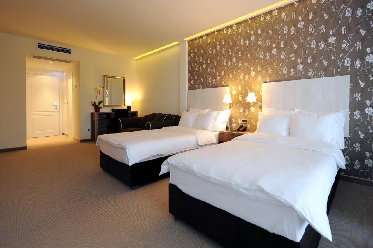 Hotel 1000 Ruza Belgrad Dış mekan fotoğraf