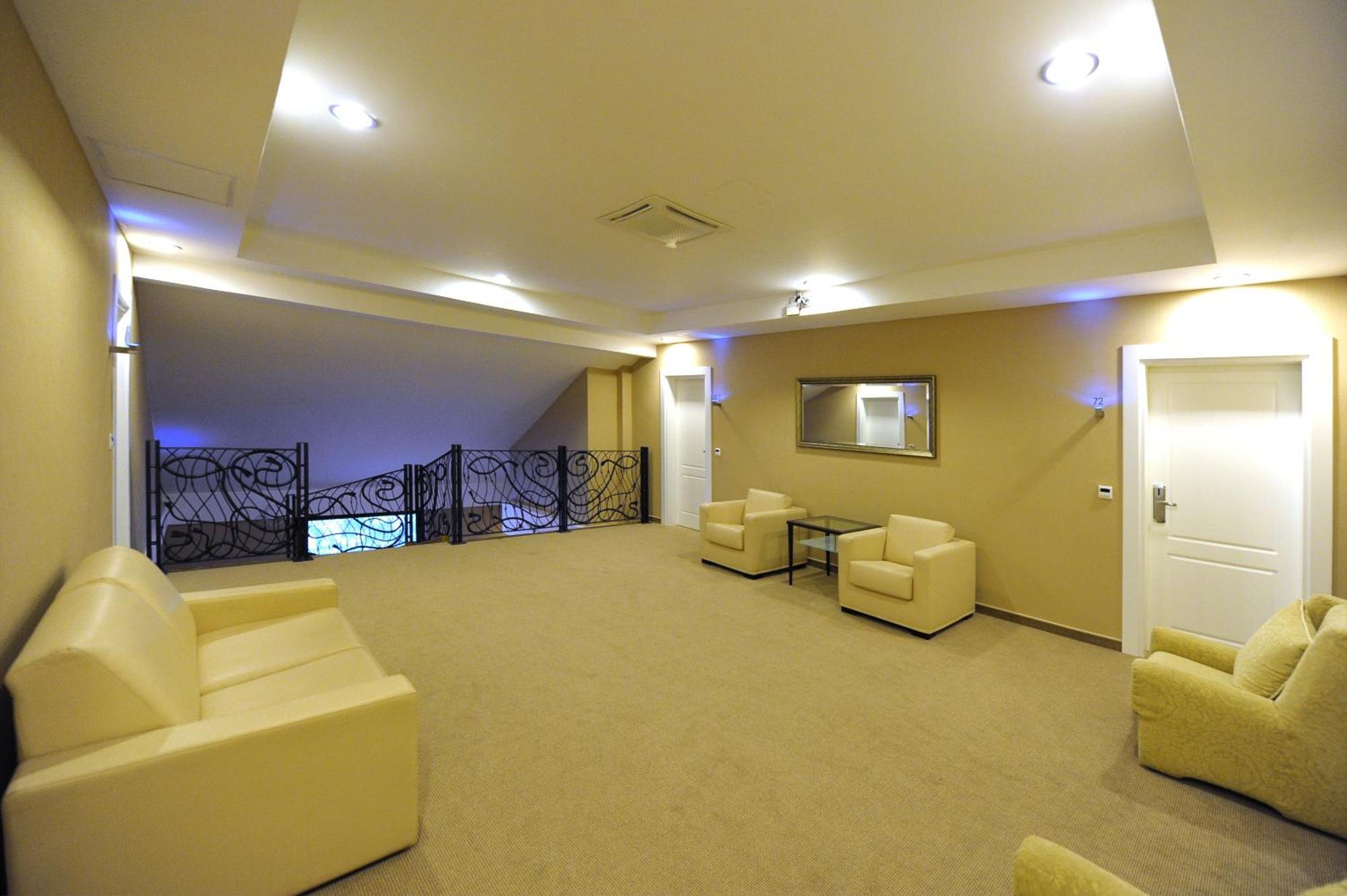 Hotel 1000 Ruza Belgrad Dış mekan fotoğraf