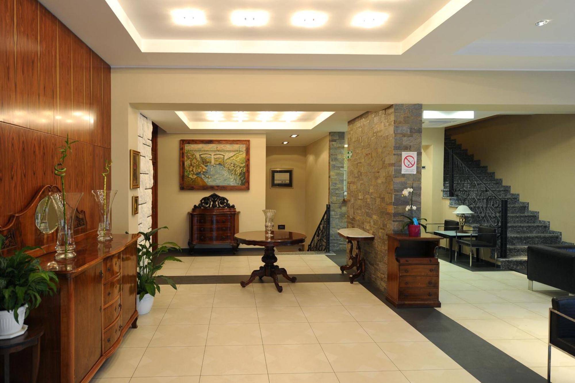 Hotel 1000 Ruza Belgrad Dış mekan fotoğraf